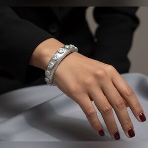 🆕 Textured Silver & Bezel Crystal Dome Bangle/Bracelet